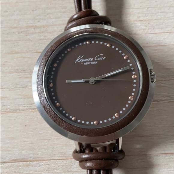 Kenneth Cole Accessories - unique kenneth cole watch.